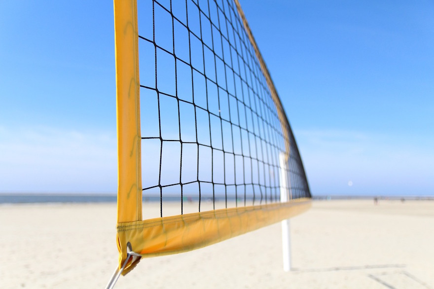 打沙滩排球消耗多少热量卡路里，计算器在线